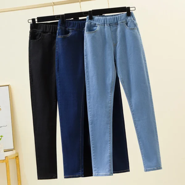 Black Plus-Size Women’s Elastic Waist Pencil Denim Jeans